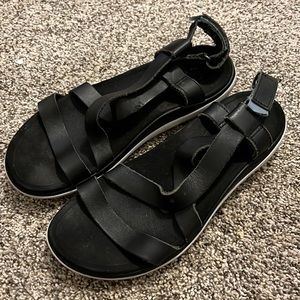 Teva leather sandals size 7